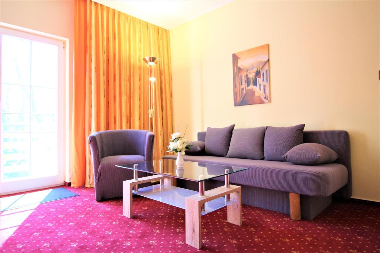 Parkhotel Klueschenberg Plau am See Exterior foto